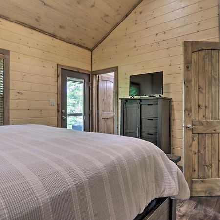 Vila Smoky Cove Retreat With Private Hot Tub And Deck! Sevierville Exteriér fotografie