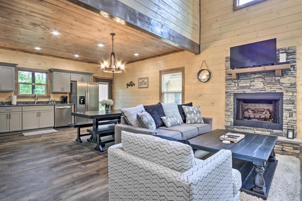 Vila Smoky Cove Retreat With Private Hot Tub And Deck! Sevierville Exteriér fotografie