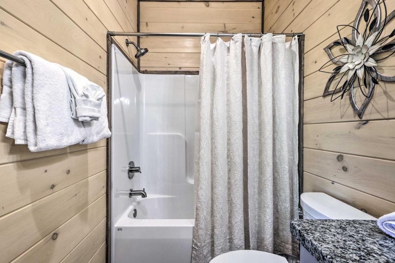 Vila Smoky Cove Retreat With Private Hot Tub And Deck! Sevierville Exteriér fotografie