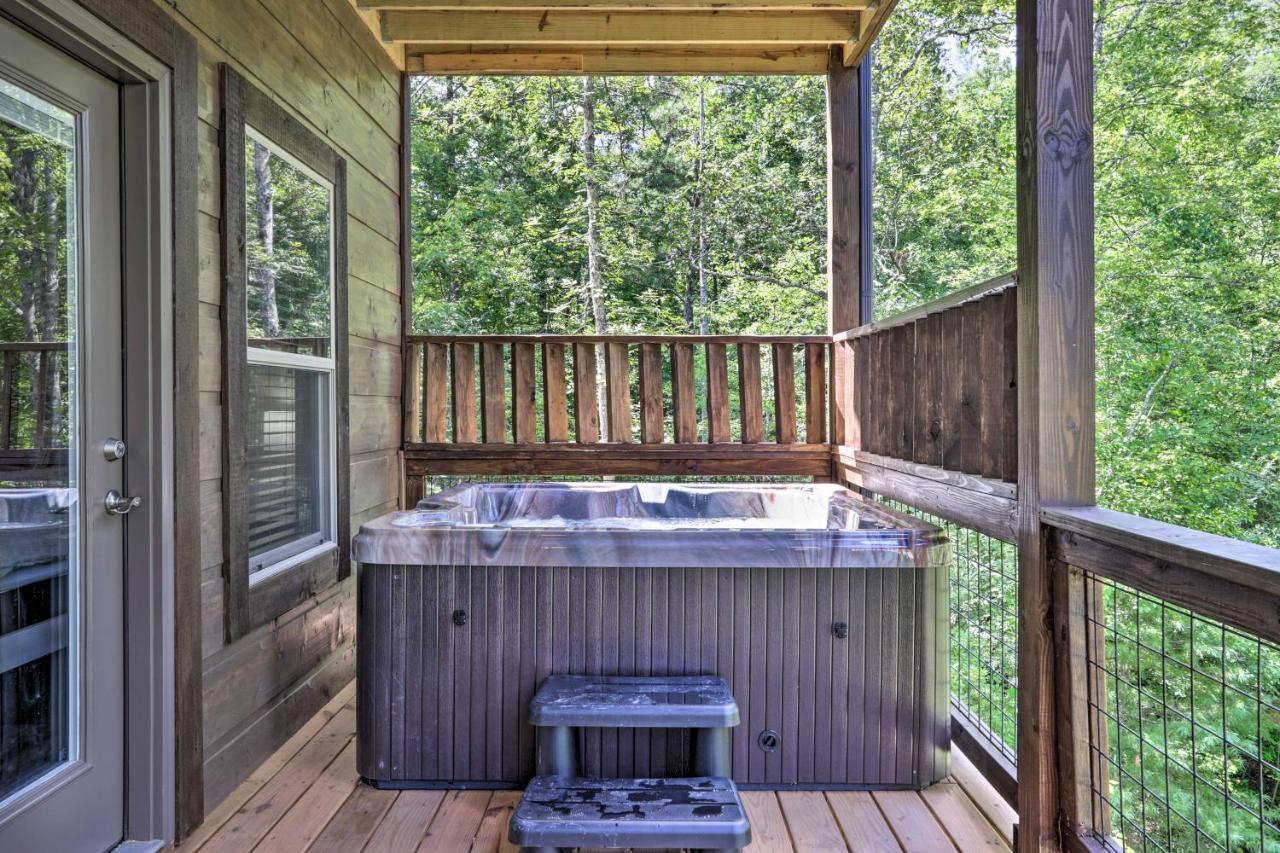 Vila Smoky Cove Retreat With Private Hot Tub And Deck! Sevierville Exteriér fotografie
